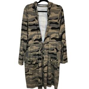 Torrid Super Soft Knit Hooded Anorak Camo Print Size 4X